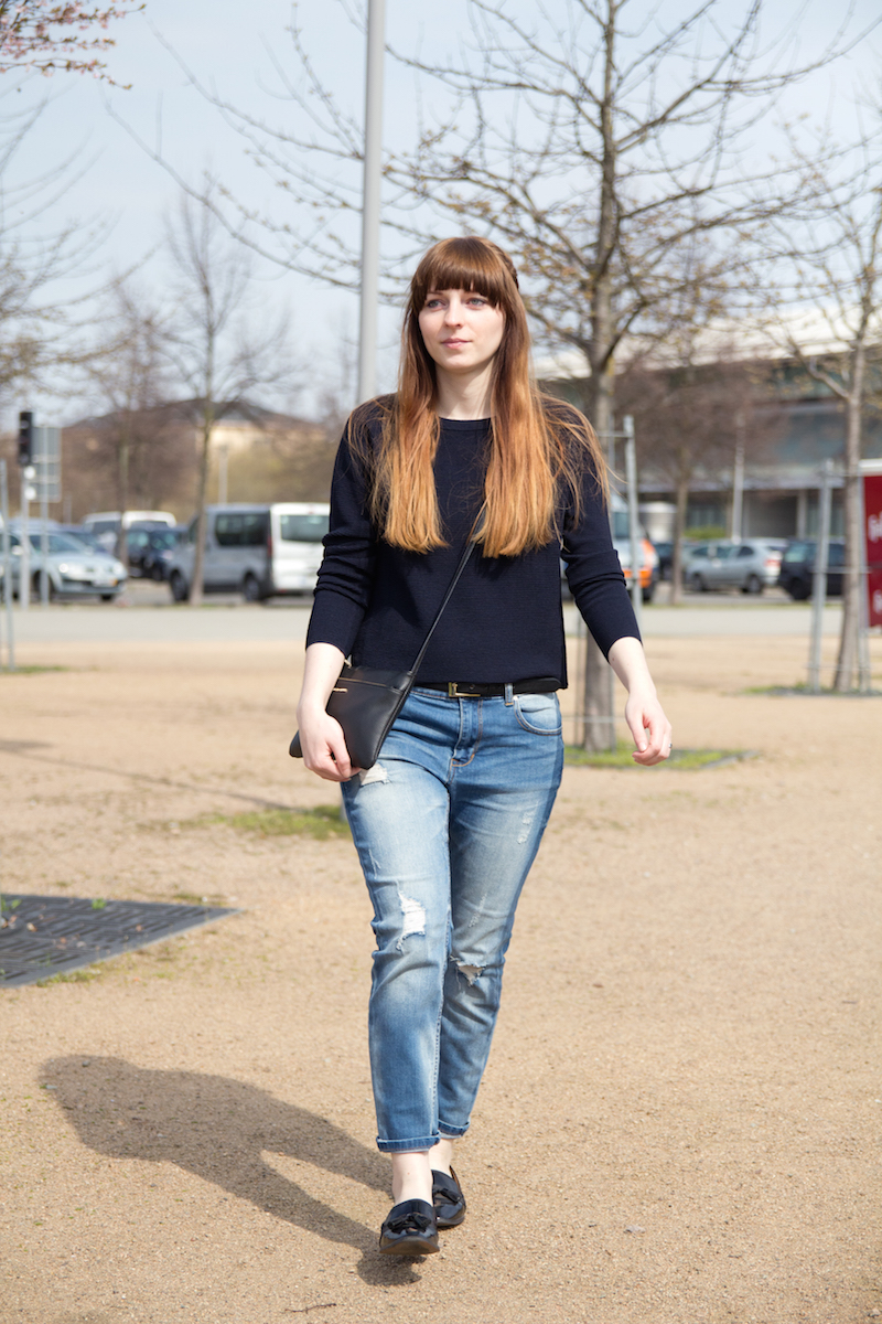 boyfriend jeans, style, outfit, slipper, how to, casual look, basics